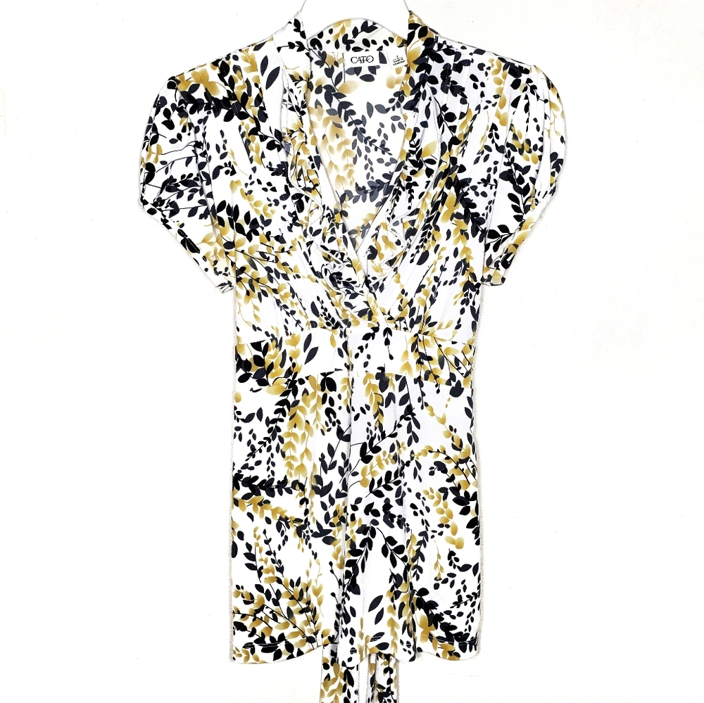 Cato yellow white floral shortsleeve v-neck S